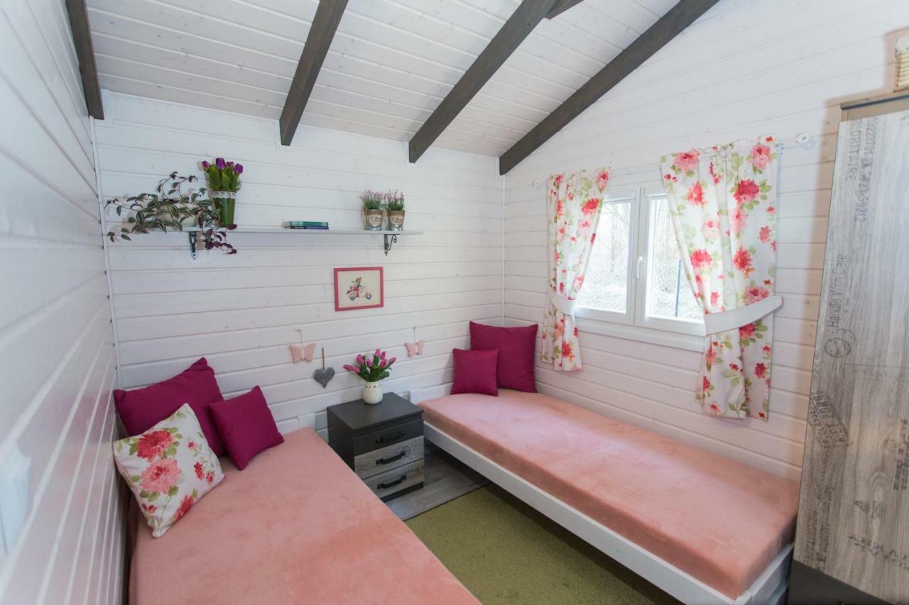 Przylesie21 Villa Ustka Exteriör bild